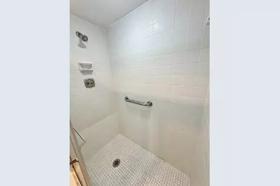 4401 Martinique Court #G2, Coconut Creek, FL 33066 - Photo 6