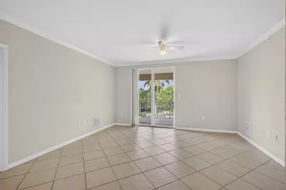 6510 Emerald Dunes Drive #308, West Palm Beach, FL 33411 - Photo 18