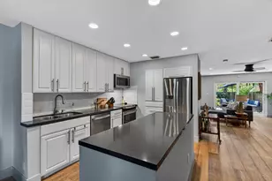 200 NE 17th Ct, Fort Lauderdale, FL 33305 - Photo 2