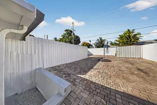 623 S Pine St, Lake Worth Beach, FL 33460 - Photo 20