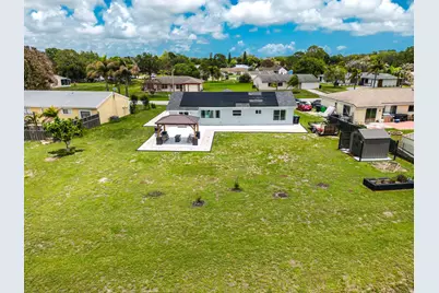 264 SW Cherryhill Road, Port Saint Lucie, FL 34953 - Photo 4