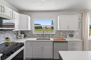 264 SW Cherryhill Rd, Port Saint Lucie, FL 34953 - Photo 14