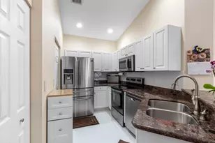 6402 Park Lake Cir, Boynton Beach, FL 33437 - Photo 8