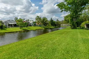 12858 Spinnaker Ln, Wellington, FL 33414 - Photo 28