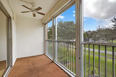 12750 SW 4th Court #307j, Pembroke Pines, FL 33027 - Photo 4