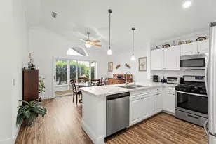 1191 NW Lombardy Dr, Port Saint Lucie, FL 34986 - Photo 16