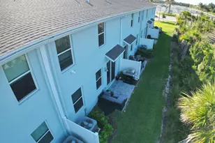 5784 SE Edgewater Cir, Stuart, FL 34997 - Photo 28