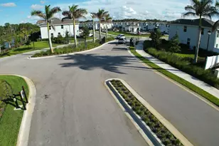 5784 SE Edgewater Cir, Stuart, FL 34997 - Photo 32