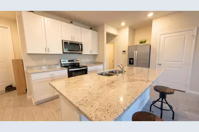 5784 SE Edgewater Circle, Stuart, FL 34997 - Photo 4