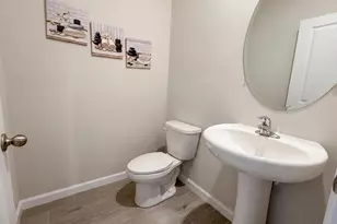 5784 SE Edgewater Cir, Stuart, FL 34997 - Photo 6