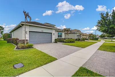 8765 SW Vico Way, Port Saint Lucie, FL 34987 - Photo 6