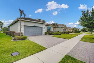 8765 SW Vico Way, Port Saint Lucie, FL 34987 - Photo 6