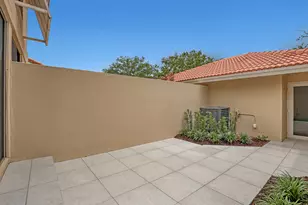 132 Old Meadow Way, Palm Beach Gardens, FL 33418 - Photo 6