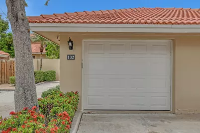 132 Old Meadow Way, Palm Beach Gardens, FL 33418 - Photo 4