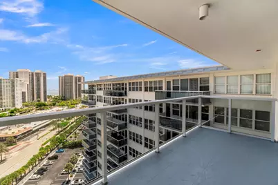 3300 NE 36th Street #1711, Fort Lauderdale, FL 33308 - Photo 10