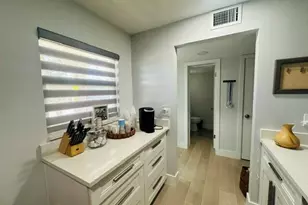 2601 NE 3rd Ct, Boynton Beach, FL 33435 - Photo 2