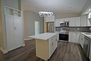 271 NE Naylor St St, Palm Bay, FL 32907 - Photo 8