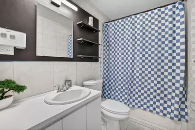 633 NW 30th Street, Wilton Manors, FL 33311 - Photo 14