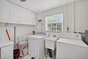 633 NW 30th St, Wilton Manors, FL 33311 - Photo 18