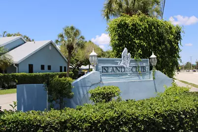 3883 Island Club Circle W, Lantana, FL 33462 - Photo 1