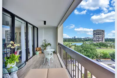 2000 Presidential Way #1006, West Palm Beach, FL 33401 - Photo 2