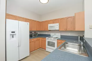 649 NE Bent Paddle Ln, Port Saint Lucie, FL 34983 - Photo 10