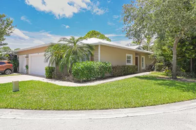 649 NE Bent Paddle Lane, Port Saint Lucie, FL 34983 - Photo 2