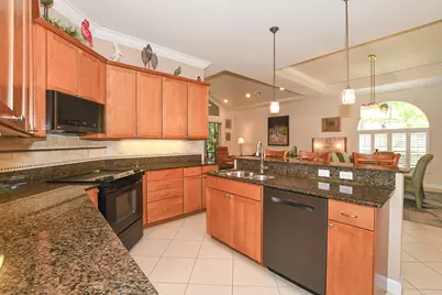 7600 Greenbrier Circle, Port Saint Lucie, FL 34986 - Photo 10