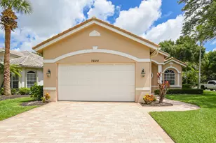 7600 Greenbrier Cir, Port Saint Lucie, FL 34986 - Photo 4