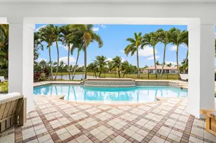 11695 Sunrise View Ln, Wellington, FL 33449 - Photo 2