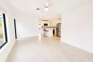 1724 NE 17th St, Fort Lauderdale, FL 33305 - Photo 10