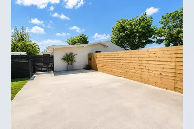 1724 NE 17th Street, Fort Lauderdale, FL 33305 - Photo 26