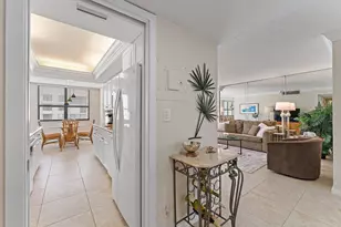 5480 N Ocean Dr, Singer Island, FL 33404 - Photo 4