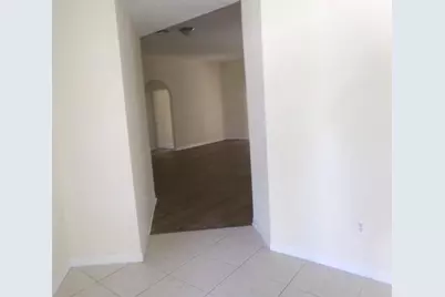 3014 SW Segovia Street, Port Saint Lucie, FL 34953 - Photo 4