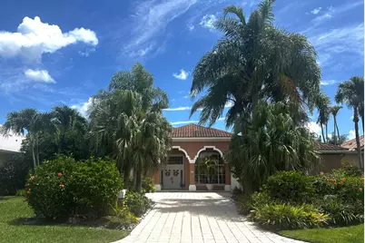 71 Cayman Place, Palm Beach Gardens, FL 33418 - Photo 1