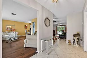 9621 NW 28th Pl, Coral Springs, FL 33065 - Photo 4