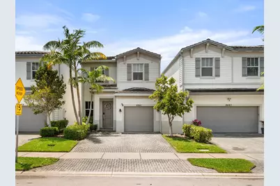 4441 NW 48th Terrace, Tamarac, FL 33319 - Photo 2