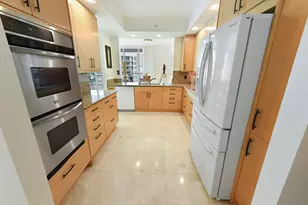 550 SE Mizner Blvd, Boca Raton, FL 33432 - Photo 4