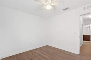 5870 NW Pine Trail Cir, Port Saint Lucie, FL 34983 - Photo 24