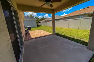 5870 NW Pine Trail Cir, Port Saint Lucie, FL 34983 - Photo 4
