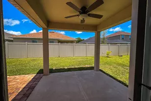 5870 NW Pine Trail Cir, Port Saint Lucie, FL 34983 - Photo 2
