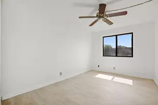 1600 Forest Lakes Cir, West Palm Beach, FL 33406 - Photo 20