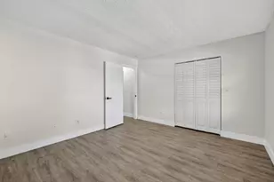 2513 S 17th St, Fort Pierce, FL 34982 - Photo 14