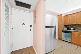 3725 S Ocean Dr, Hollywood, FL 33019 - Photo 6
