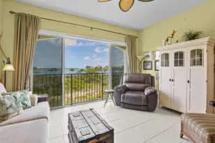 25 Harbour Isle Dr W, Fort Pierce, FL 34949 - Photo 10