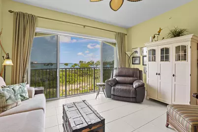 25 Harbour Isle Dr W #205, Fort Pierce, FL 34949 - Photo 12