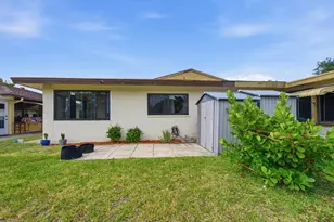 10222 Pine Dr, Boynton Beach, FL 33437 - Photo 20