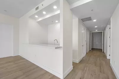 178 Lake Drive #4301, Palm Beach Shores, FL 33404 - Photo 2