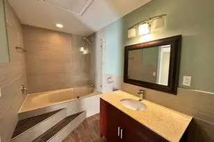 637 Executive Center Dr, West Palm Beach, FL 33401 - Photo 12