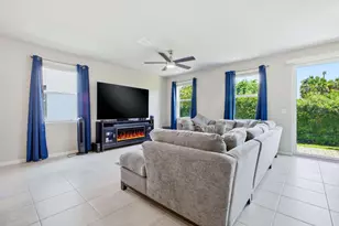 5720 Mentmore Dr, West Palm Beach, FL 33407 - Photo 10